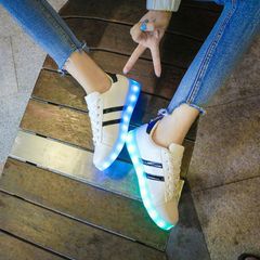 Giày Phát Sáng LED 7 Màu Đối Xứng Nam Nữ - Giày Thể Thao Phong Cách Chớp Nháy Cho Tiệc, Sự Kiện, Hoạt Động Ngoài Trời