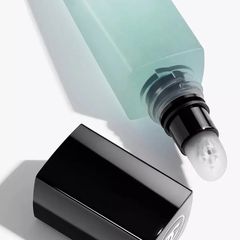 Serum Dưỡng Môi Chanel Hydra Beauty Micro 11ml - Dưỡng ẩm, mềm mịn môi cho làn môi quyến rũ, chính hãng từ thương hiệu nổi tiếng Chanel