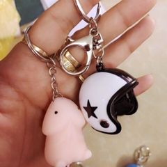Móc Khóa Con Ciu Dễ Thương Kèm Mũ Bảo Hiểm Ngẫu Nhiên - Phụ Kiện Thời Trang Chất Lượng, Hàng Có Sẵn CLM-668