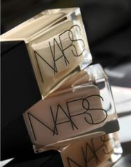 Kem Nền Nars Light Reflecting™ Foundation Tone L1 30ml - Chất lượng cao, che khuyết điểm tự nhiên, phù hợp mọi loại da.