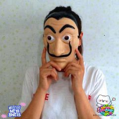 Mặt Nạ Queen Salvador Dali - Money Heist - Phụ Kiện Hóa Trang Độc Đáo Cho Tiệc Halloween, Cosplay, và Sự Kiện Đặc Biệt