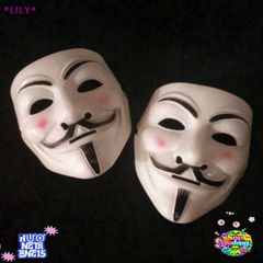 Mặt Nạ V Halloween - Phụ Kiện Hóa Trang Nguyên Bản Cho Tiệc Ma Quái Joker Masquerade - Độc Đáo và Thời Trang