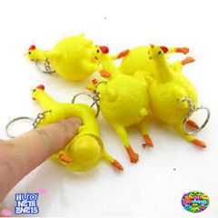 Móc Chìa Khóa Hình Gà Đẻ Trứng Dễ Thương - Móc Khóa Ngộ Nghĩnh Silicone Thú Vị Cho Fan Gà