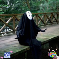 Bộ Trang Phục Ma Quái Halloween - Áo Choàng, Mặt Nạ và Găng Tay Đen Huyền Bí Dành Cho Người Lớn và Trẻ Nhỏ