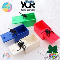 Hộp Bẫy Nhện Hài Hước - Đồ Chơi Troll Bất Ngờ Cho Bạn Bè - Quà Tặng Halloween, Cá Tháng Tư - Hộp Nhựa Đáng Yêu 7,5 x 5,2 x 5cm