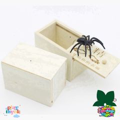 Hộp Gỗ Trò Đùa Sợ Nhện - Đồ Chơi Kham Khảo Vui Nhộn, Quà Tặng độc đáo cho Tiệc Halloween và Ngày Cá Tháng Tư