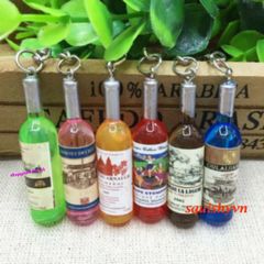 Móc Khóa Hình Chai Rượu Nhiều Màu - Phụ Kiện Thời Trang Xinh Xắn, Quà Tặng Doanh Nghiệp, Quảng Cáo, Sự Kiện