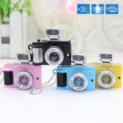 Móc Khóa Hình Dáng Máy Ảnh Đèn LED Mini Dễ Thương - Phụ Kiện Thời Trang Độc Đáo Cho Chìa Khóa, Túi Xách, Quà Tặng Fan Ảnh