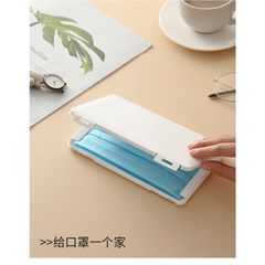 Hộp Đựng Khẩu Trang Y Tế Gấp Gọn Chống Bụi - Hộp Nhỏ Tiện Lợi Cho Mặt Nạ, Chất Liệu PP Bền Bỉ, Có Nắp Thời Trang
