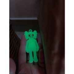 Móc Khóa KAWS - Phụ Kiện Thời Trang Cao Su Hypebeast Độc Đáo Kèm Hộp, Quà Tặng Phong Cách Nổi Bật