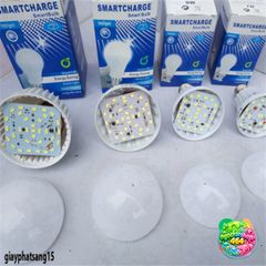 Đèn LED Chiếu Sáng 15W Chịu Nước Tự Động - Bóng Đèn Tích Điện Siêu Tiết Kiệm Điện, Sử Dụng Đến 5 Giờ Khi Mất Điện