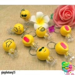 Móc Khóa LED Mặt Cười Emoji Phát Sáng – Phụ Kiện Thời Trang Rực Rỡ, Thiết Kế Xinh Xắn Cho Túi Xách & Chìa Khóa
