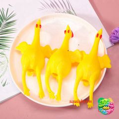 Móc Khóa Gà Đẻ Trứng Vui Nhộn - Quà Tặng Độc Đáo Cho Mọi Dịp, Đồ Chơi Thú Vị Hình Gà Mái 9x6cm