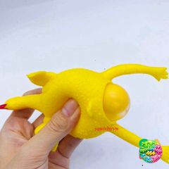 Móc Khóa Gà Đẻ Trứng Vui Nhộn - Quà Tặng Độc Đáo Cho Mọi Dịp, Đồ Chơi Thú Vị Hình Gà Mái 9x6cm