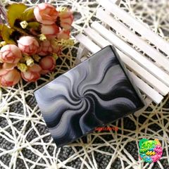 Bộ Bài Tây Cao Cấp Mạ Đen Vàng 24K Chống Thấm Nước - Bài Poker Nhựa PVC Độc Đáo cho Game Thủ và Ảo Thuật