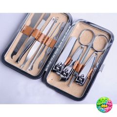 Bộ Dụng Cụ Chăm Sóc Móng Tay 4 Món - Kéo Cắt Lông Mũi, Nhíp Nhổ Lông, Dụng Cụ Lấy Ráy Tai - Thiết Bị An Toàn và Tiện Lợi