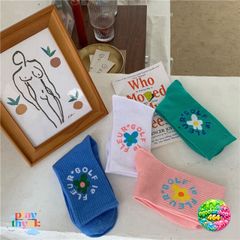 Vớ Nữ Họa Tiết Hoa Tươi, Thiết Kế Xinh Xắn - Vớ Hàn Quốc Dành Cho Học Sinh, Phong Cách Thời Trang Mới Nhất