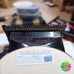 Tông Đơ Cắt Tóc Chaoba 808 Cao Cấp - Chuyên Nghiệp, Thân Nhựa Chắc Chắn, Lưỡi Thép Sắc, Dùng Tại Salon & Gia Đình, Bảo Hành 12 Tháng