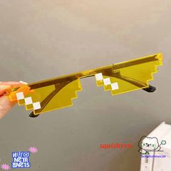 Kính Mosaics Thug Life Phong Cách Pixelated UV400 Dành Cho Nam Nữ - Kính Mát Hip Hop Độc Đáo từ squishyvn