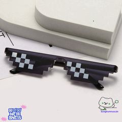 Kính Thug Life Minecraft 6 Chấm Nhiều Màu - Phụ Kiện Gaming Siêu Ngầu Cho Gen Z Năng Động