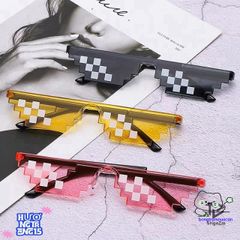 Kính Mát Retro Pixel Unisex - Quà Tặng Sinh Nhật Độc Đáo Cho Game Thủ, Chống Tia UV, Thời Trang, Chất Liệu Cao Cấp