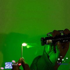 Đèn Pin Laser Pointer Xanh 303 - Tia Sáng Mạnh, Phạm Vi 3000m, An Toàn, Ứng Dụng Du Lịch, Hiệu Ứng Ánh Sáng Độc Đáo
