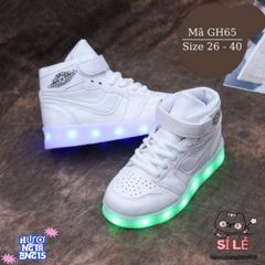 Giày LED phát sáng USB cho trẻ - Giày màu trắng GH65 với 11 chế độ chớp nháy, thời trang và an toàn cho bé từ 3 đến 15 tuổi.
