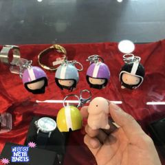 Móc Khóa Chú Cừu Đội Mũ Bảo Hiểm Dễ Thương - Phụ Kiện Thời Trang Siêu Đáng Yêu Cho Chìa Khóa & Túi Xách