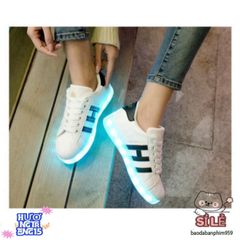 Giày Phát Sáng LED 7 Màu Nam Nữ - 11 Chế Độ Nháy - Đế Chống Nước và Chống Sốc cho Tiệc Tùng, Sự Kiện Đặc Biệt
