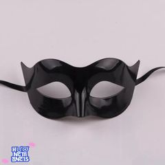 Mặt Nạ Nửa Mặt Tròn Halloween - Khẩu Trang Duy Trì Sự Mịn Màng Cho Tiệc Hóa Trang, Chất Liệu Nhựa Dẻo