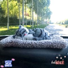 Gối Thú Cưng Hình Chó Mèo Vàng Trắng - Khử Mùi Xe Hơi Bằng Than Hoạt Tính, Làm Sạch Không Khí, Phụ Kiện Dễ Thương Cho Xế Yêu