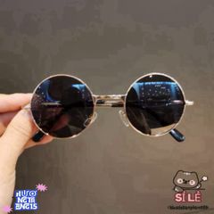 Kính Mát Đen Trendy Unisex Phong Cách Nobita - Bảo Vệ UV, Thời Trang Năng Động, Phù Hợp Mọi Lứa Tuổi