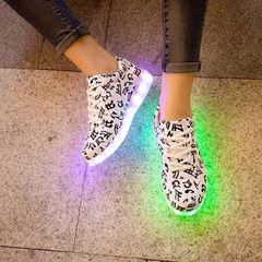 Giày Phát Sáng LED 7 Màu Unisex - Giày Da Dễ Lau Chùi, Thoải Mái, Có Sạc, Size 37-43, Phù Hợp Nam Nữ