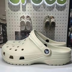Giày Sục Crocs Classic Clog Đen Kem Trắng - Dép Sandal Quai Hậu Thời Trang, Siêu êm Dành Cho Nam Nữ, Phong Cách Trẻ Trung