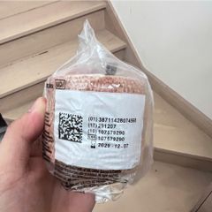 Băng thun tự dính 3M Coban 1583 - Co giãn, kháng nước - Dùng cho cố định gạc, vùng chấn thương - An toàn cho da, dễ sử dụng
