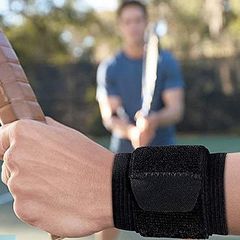 Băng Quấn Cổ Tay 3M FUTURO 46378ENR - Hỗ Trợ Thể Thao, Phòng Ngừa Chấn Thương Khi Tập Gym, Cầu Lông, Bóng Rổ, Có Thể Điều Chỉnh