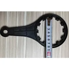 Tay Vặn Cốc Màng RO Đen - Dụng Cụ Thay Lõi Lọc Nước Dễ Dàng - Độ Bền Cao, Chịu Nhiệt Tốt