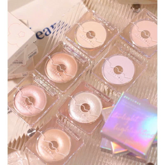 Phấn Bắt Sáng Judydoll 4g - Phấn Trang Điểm Ánh Nhũ Lấp Lánh, Hiệu Ứng Rạng Rỡ, Chất Phấn Mịn, Dễ Dàng Tán Bám Da