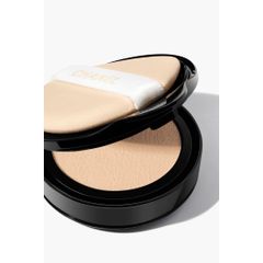 Phấn Nước Chanel Les Beiges Healthy Glow Gel Touch Foundation SPF 25 PA+++ 11g Tone B10 - Trang Điểm Tự Nhiên, Bảo Vệ Da, Chính Hãng