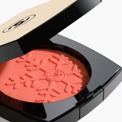 Phấn Má Hồng Chanel Les Beiges Healthy Winter Glow Màu Corail Givré 11g - Phấn Trang Điểm Cao Cấp, Tạo Sắc Hồng Tự Nhiên, Chính Hãng