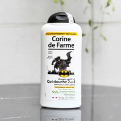 Gel Tắm Gội 2 in 1 Corine de Farme Kids Batman Dịu Nhẹ 300ml - Giải Pháp Vệ Sinh Cho Bé Trai Yêu Siêu Anh Hùng