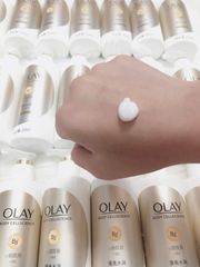 Sữa Dưỡng Thể Olay B3 + Vitamin E 250ml - Dưỡng Trắng Da Tươi Trẻ, Giảm Thâm, Mịn Màng - Sản Phẩm Chính Hãng
