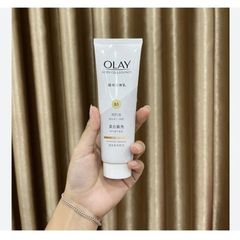 Sữa Dưỡng Thể Olay Body Cellscience B3 + Vitamin C 250ml - Trắng Da, Ngăn Ngừa Lão Hóa, Thẩm Thấu Nhanh, Hương Đào Thơm Mát