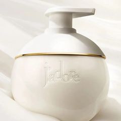 Sữa Dưỡng Thể Dior J’adore Les Adorables 200ml - Body Milk Sang Trọng Giúp Làm Trắng Da, Cung Cấp Độ Ẩm, Hương Thơm Quyến Rũ