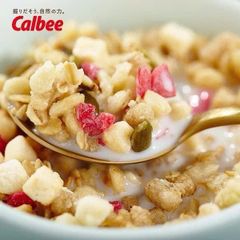 Ngũ Cốc Ăn Liền Calbee Thơm Ngon - Hỗn Hợp Trái Cây & Hạt Dinh Dưỡng Cho Bữa Sáng Và Giảm Cân 320g