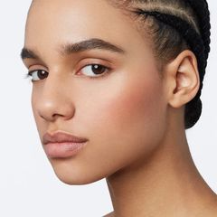 Phấn Má Gucci Blush De Beauté 05 Rosy Beige - Phấn Trang Điểm Cao Cấp Chính Hãng 5.5g, Sắc Hồng Đất Tự Nhiên cho Mọi Tông Da