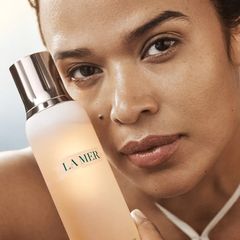 Toner La Mer The Essential Tonic 200ml - Hỗ Trợ Phục Hồi Và Làm Dịu Da, Giảm Kích Ứng, Dưỡng Ẩm Sâu, Sản Phẩm Chính Hãng