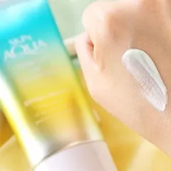 Tinh Chất Chống Nắng Sunplay Skin Aqua Tone Up UV Essence SPF 50+ PA++++ 50g - Nâng Tông Da, Chống Tia UV Cho Da Mặt