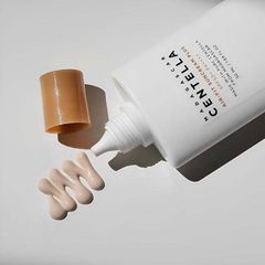 Kem Chống Nắng Vật Lý Skin1004 Madagascar Centella SPF50+ PA++++ 50ml - Chiết Xuất Rau Má Giúp Làm Dịu Và Bảo Vệ Da Mặt