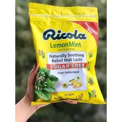 Kẹo Ngậm Ricola Lemon Mint Không Đường 105 Viên - Giảm Ho, Ngứa Cổ, Thảo Dược Tự Nhiên Từ Thụy Sĩ